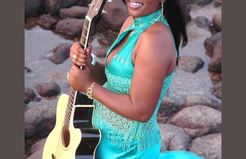 Angélique Dione