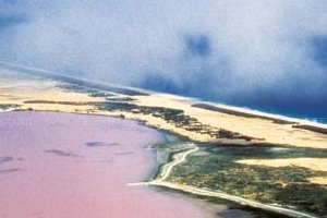 Lac rose, Diamnadio : hôtel, campements et résidences