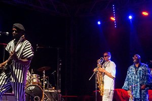 Scènes XXL et ville en fête : Saint-Louis a célébré le jazz comme jamais